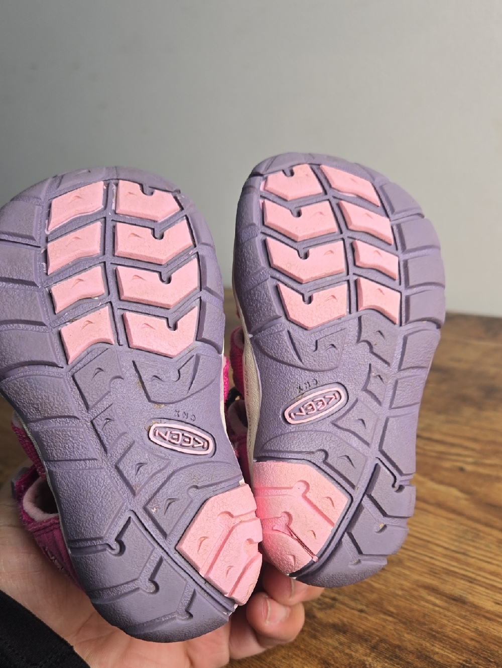 Keen Toddlers' Seacamp II CNX Very Berry/Dawn Pink Closed-Toe Sandals Sz 6 - Picture 6 of 8